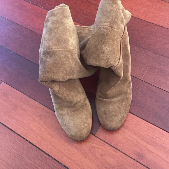 Brown Suede boots - Picture 4 of 5